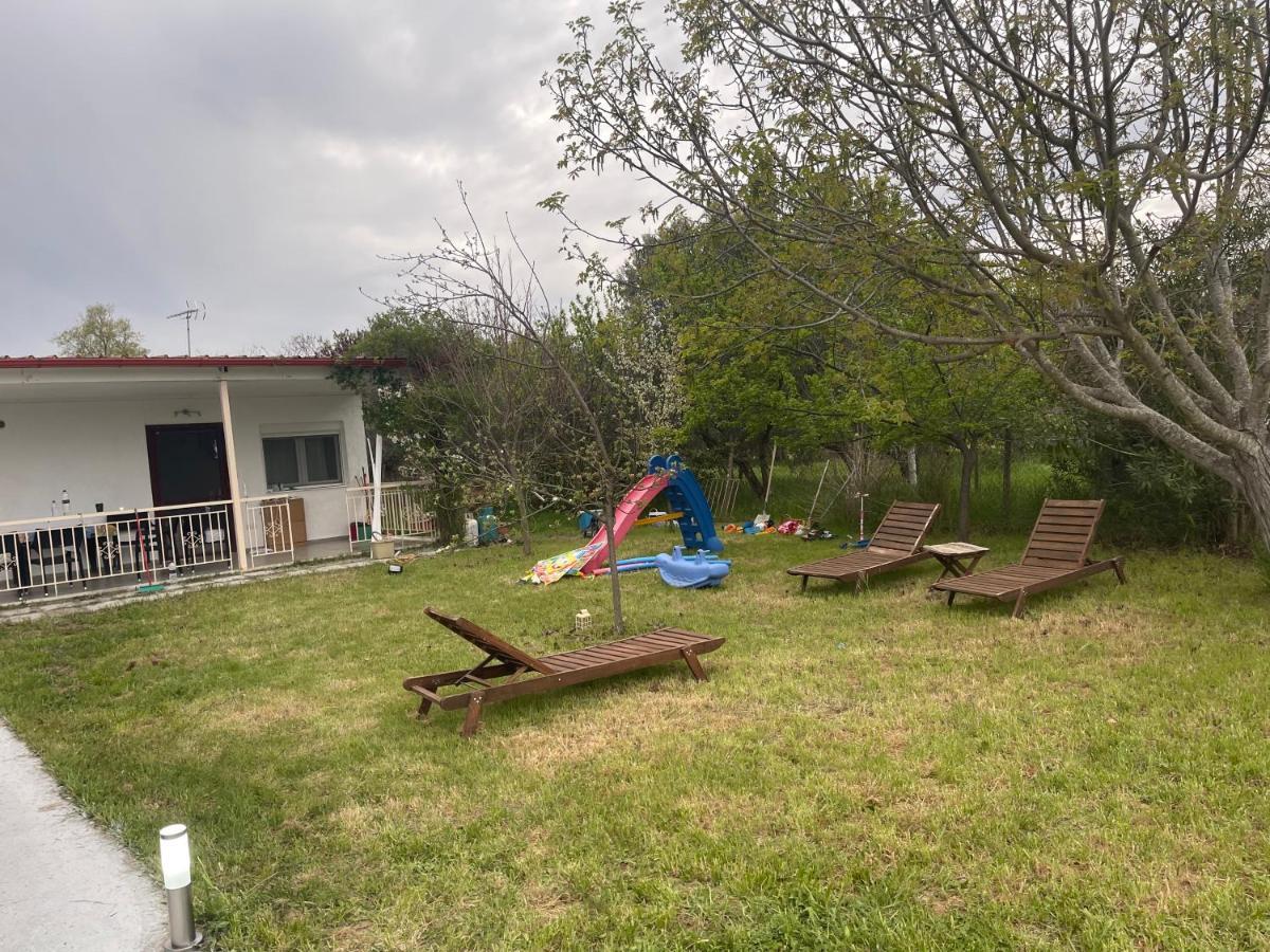 Ευχάριστο Εξοχικό Σπίτι Με Barbeque Leilighet Skála Foúrkas Eksteriør bilde